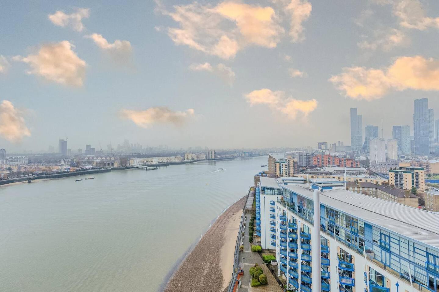 London Canary Wharf Riverside Penthouse Apartment Bagian luar foto